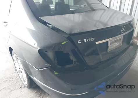 2008 Mercedes-Benz C 300 Luxury/Sport from USA, damaged, VIN WDDGF54X18F056125